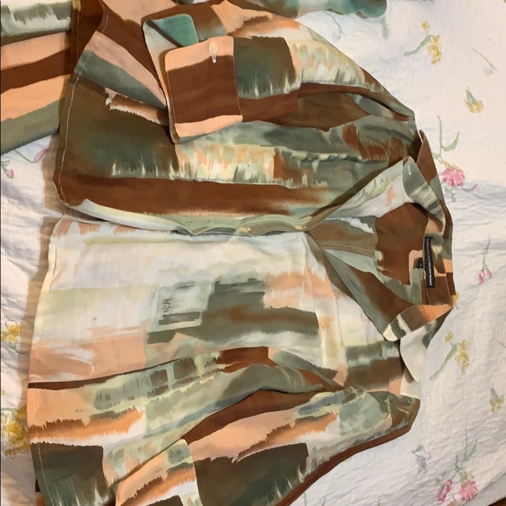 Ellen Tracy three pieces. Water-color print.